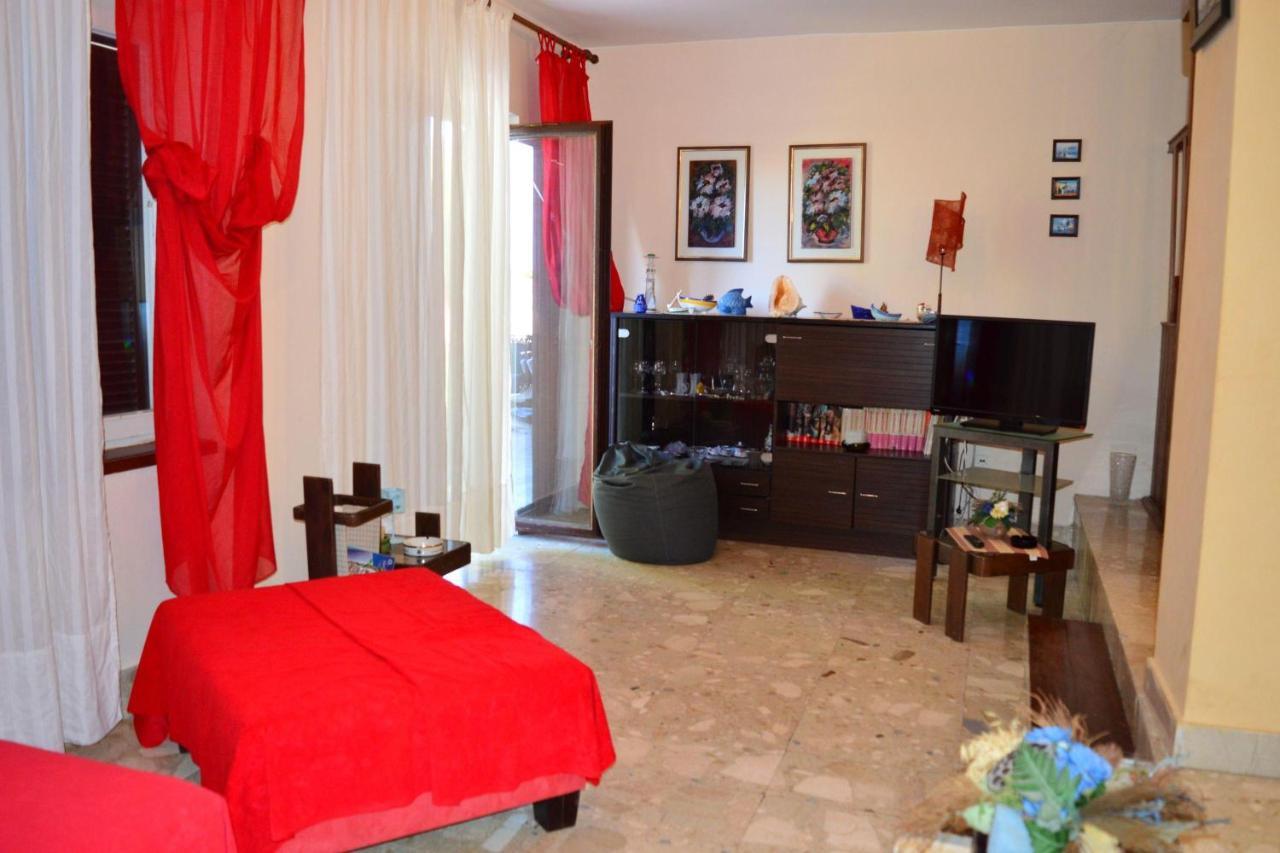 Holiday House Neno Grebastica Bagian luar foto